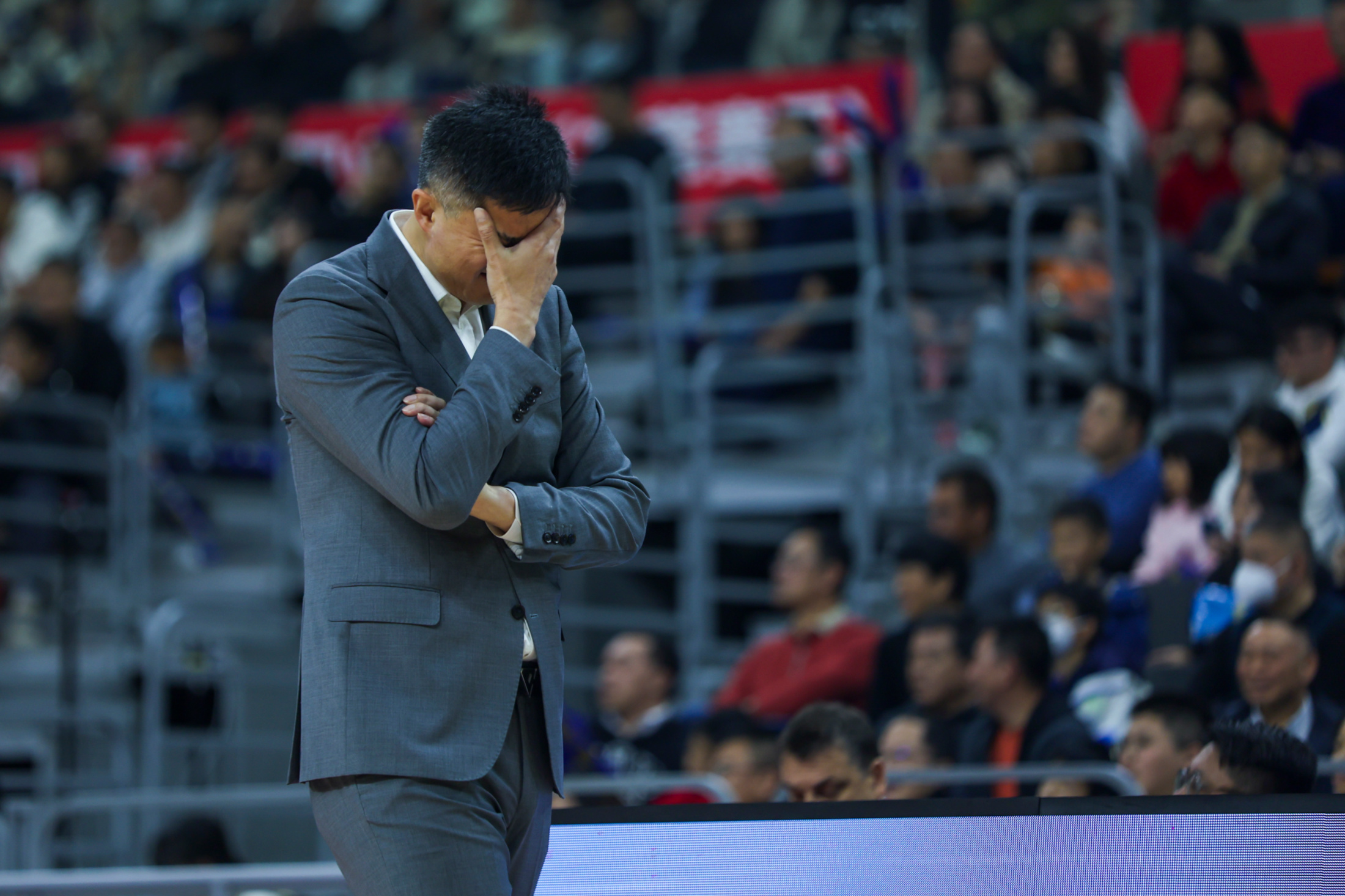 中锋独力砍分，球队获得胜利关键