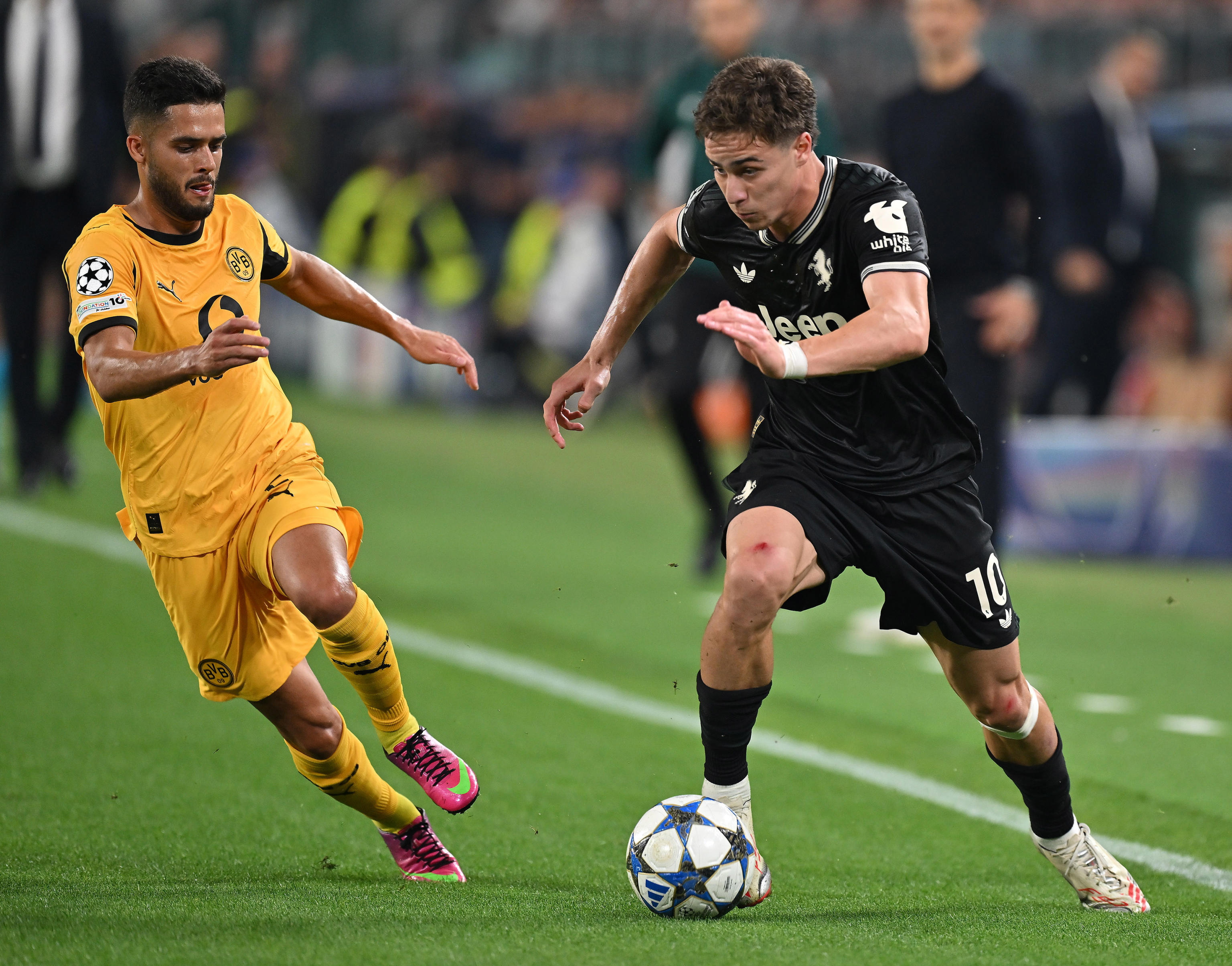 尤文图斯主场逆转多特蒙德，步入四强！的简单介绍