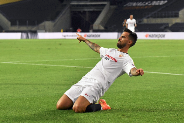 塞维利亚遭遇失利，需反思战术问题