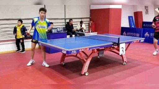 观众欢呼雀跃,选手破纪录刷新的简单介绍 观众欢呼雀跃,选手破纪录刷新的简单介绍