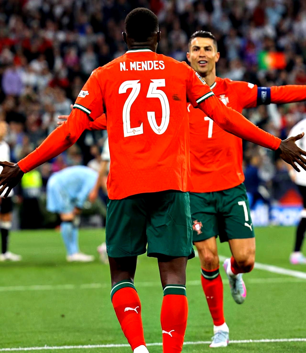 欧洲顶级联赛名将轮番进球,挑战射手榜领跑者的简单介绍 欧洲顶级联赛名将轮番进球,挑战射手榜领跑者的简单介绍