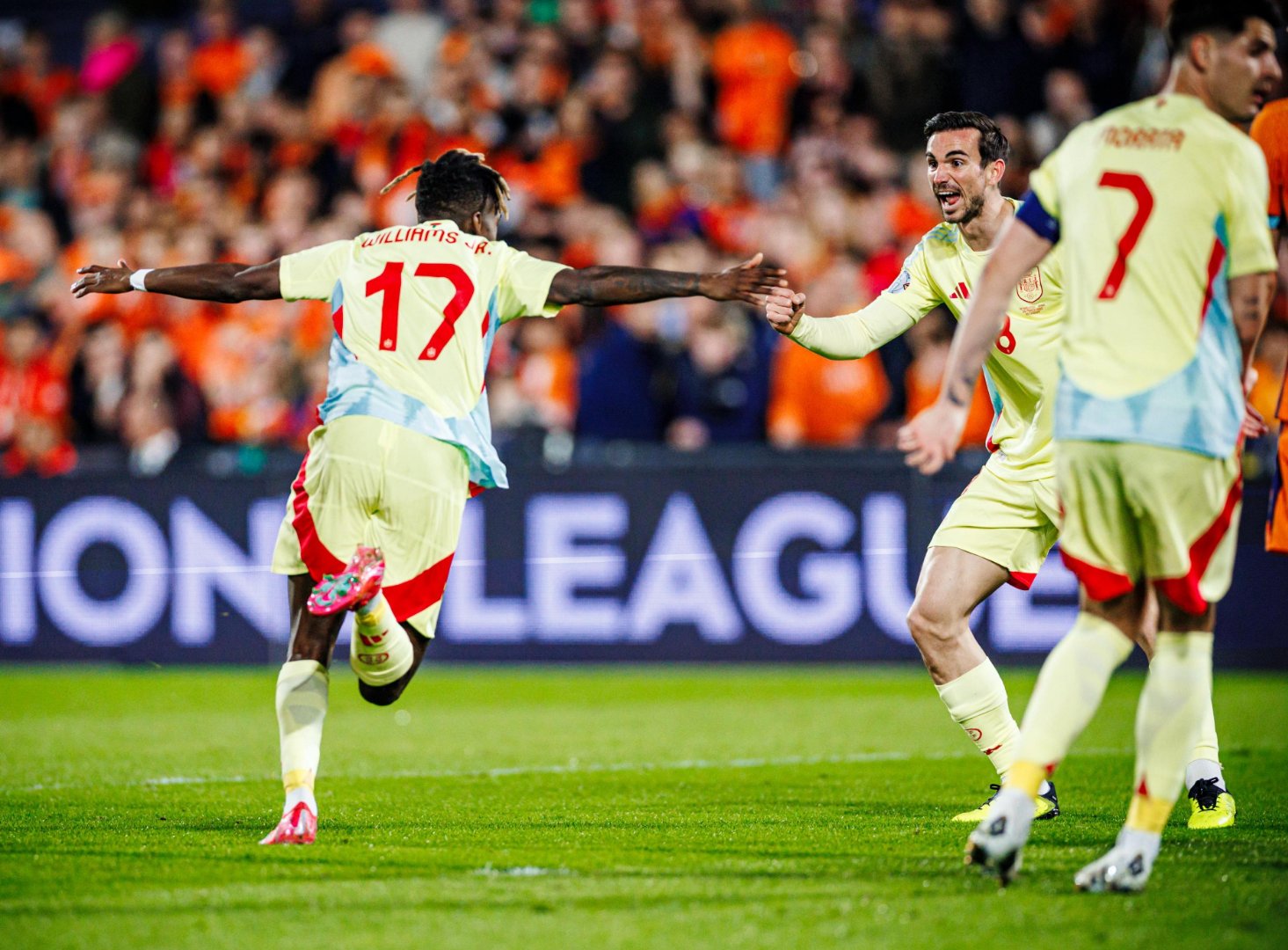 西班牙力克瑞士胜出欧洲杯半决赛 西班牙力克瑞士胜出欧洲杯半决赛