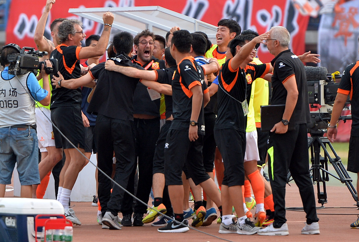 关于越南选手崭露锋芒,力赢一仗挺进次轮的信息 关于越南选手崭露锋芒,力赢一仗挺进次轮的信息