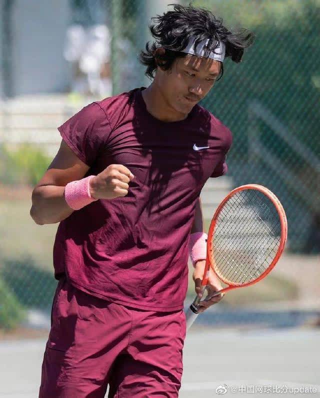 关于越南选手崭露锋芒,力赢一仗挺进次轮的信息 关于越南选手崭露锋芒,力赢一仗挺进次轮的信息