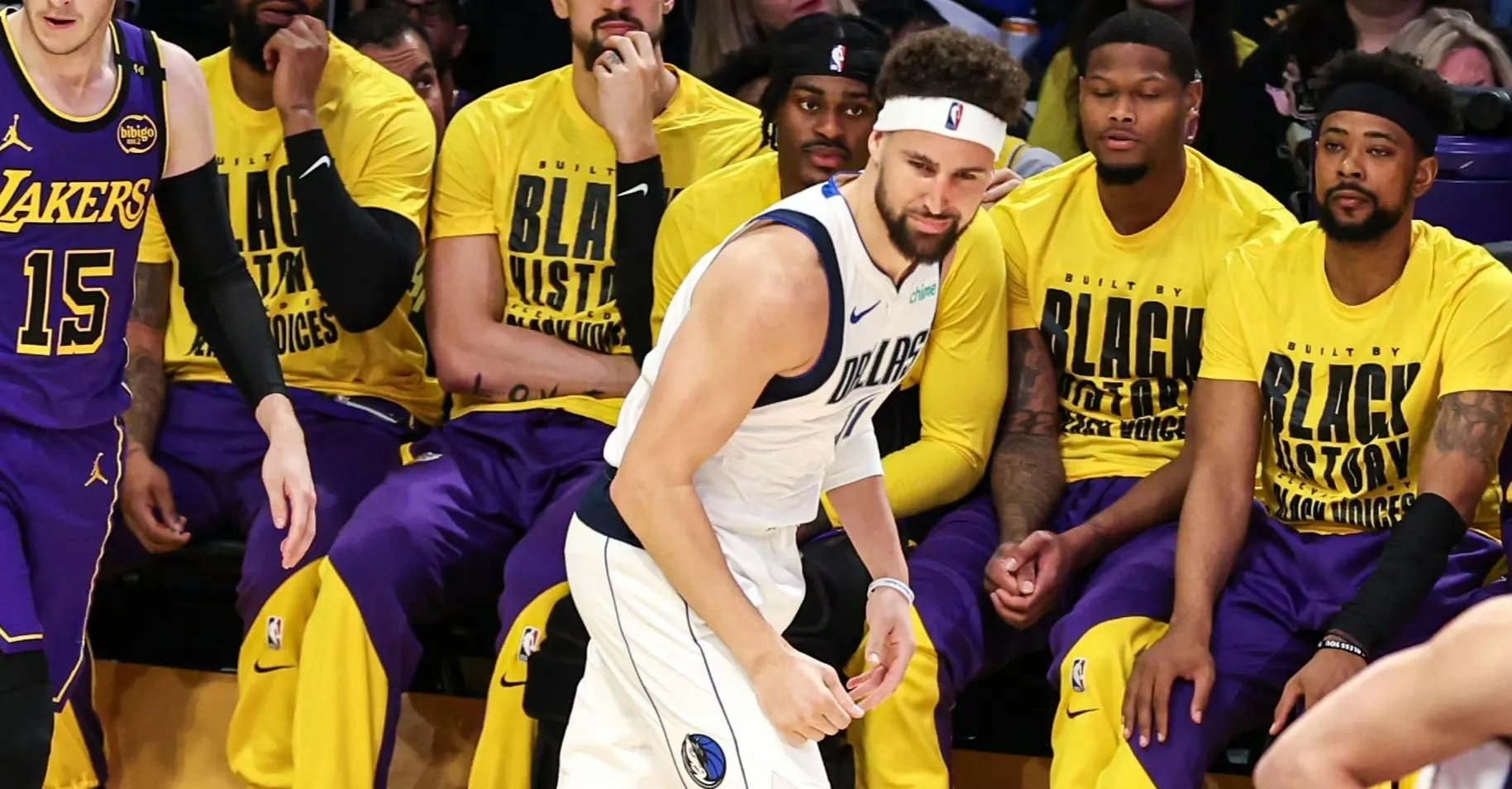 黄蜂血洗湖人，欧文一己之力扛起全队