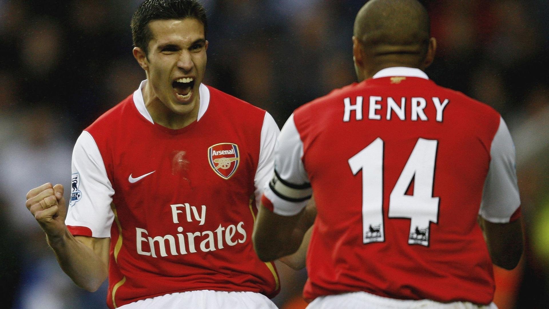 伊布天神下凡！巴拉圭生死战奇迹，AC米兰的北欧神话与南美意志